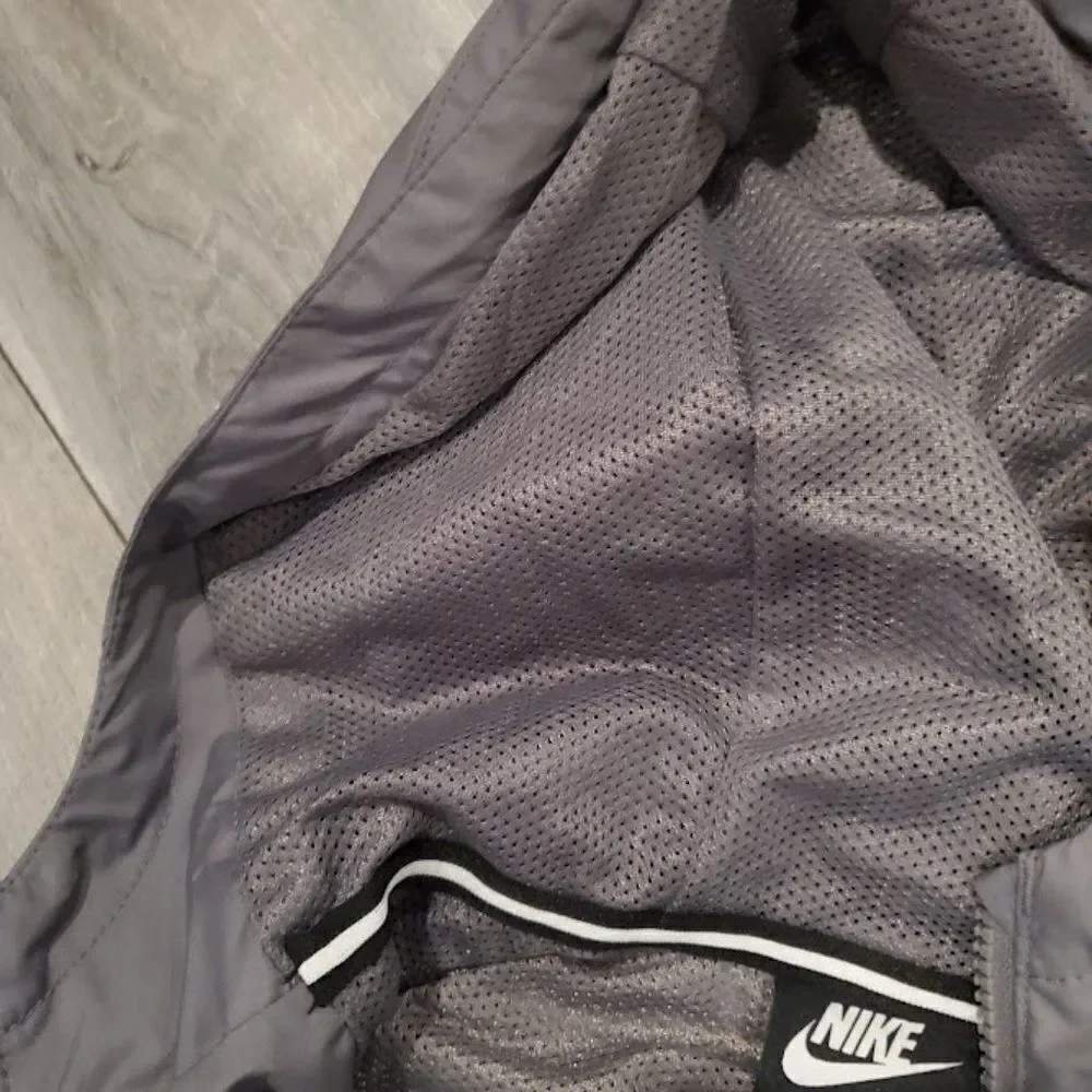 Nike Kid's Boy's Gray Sportswear Windrunner Toddler Full-Zip Jacket Size XS